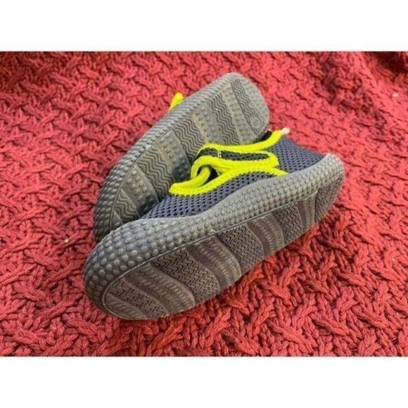 Cat & Jack Toddler Water Shoes Navy & Green Size Toddler 5 - Picture 2 of 4